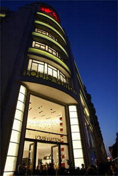 Louis Vuitton installe sa seconde adresse sur les Champs-Élysées