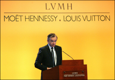Le PDG de LVMH envisagerait de remplacer le designer de Vuitton 