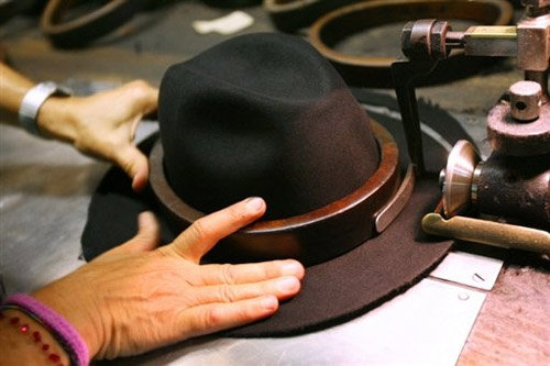 Borsalino versus Bernardino ruffled hairs in Israel