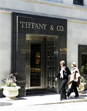 Tiffany to consolidate headquarters staff in New York