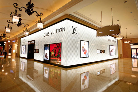 Vuitton lifts classics prices by up to 9% - News : Retail (#126981)