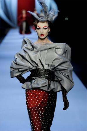 Galliano taps Dior heritage at Paris couture shows