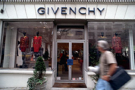 Givenchy - Official Clothing Store