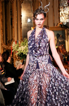 Dior says to keep John Galliano brand going for now - Lifestyle -  Emirates24