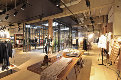 European Fashion Stores on Esprit S New Store In Cologne  Germany   Photo Dr