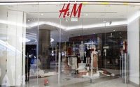 В ЮАР разгромили магазины H&M