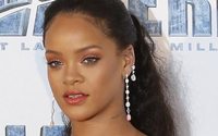 Rihanna si cimenta nella creazione di biancheria intima