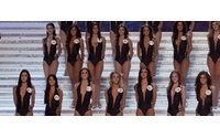 Esclusa da Miss Italia per foto su web