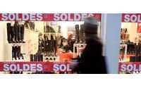 French sales spending up 2-5 pct-associations