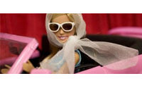 Barbie aborde la cinquantaine avec des créateurs de mode