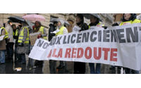 Manifestation de salariés de la Redoute venus de toute la France à Paris