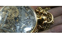 Des montres anciennes volées en 1983 à Jérusalem restituées par la France
