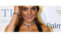 Lindsay Lohan svende vestiti per pagare tasse arretrate