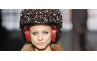 Ruby摩托头盔与Karl Lagerfeld时装完美跨界结合