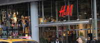H&M lacère les vêtements invendus avant de les jeter, New York s'insurge
