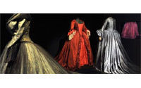 Exhibition opens wardrobes of opera's super stars