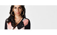 Amy Winehouse lança coleção