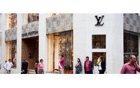 UK luxury goods sales seen up 10 percent on tourism boom