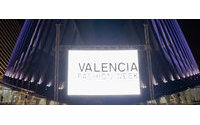 Valencia Fashion Week defiende su identidad frente a las pasarelas turísticas en unas jornadas