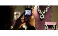 Elizabeth Taylor jewelry goes on view before sale
