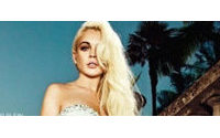 Lindsay Lohan despliega sus artes seductoras para Philipp Plein