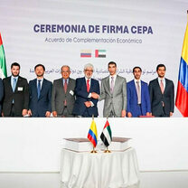 Colombia y Emiratos Árabes Unidos firman un acuerdo para negociar un tratado comercial