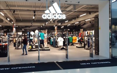 adidas outlet alcorcon