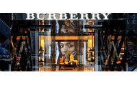 Burberry: utile +7%, supera stime