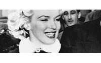Chanel "N.5" torna a Marilyn Monroe dopo Brad Pitt