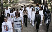 Burberry открыл Неделю моды в Лондоне выразительным перформансом