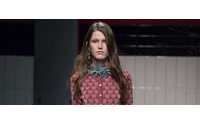 Las transparencias de Gucci y Alberta Ferretti inauguran la Moda de Milán