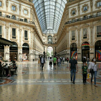 All'asta spazi per 7 negozi in Galleria Vittorio Emanuele