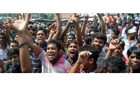 Trabajadores textiles de Bangladesh liberan a su patrón, secuestrado por incumplimiento salarial