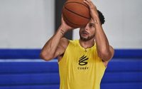 Under Armour crée une marque au nom de la star du basket Stephen Curry