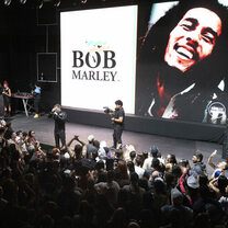 Chilli Beans anuncia coleções com nomes como Bob Marley, Luísa Sonza, Leo Santana e Marilyn Monroe para o verão