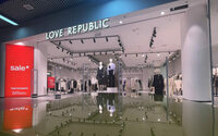 В ТРК «Мурманск Молл» открылся магазинLove Republic в новой концепции