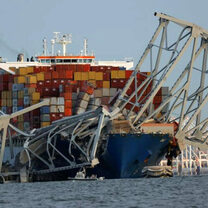Le port de Baltimore bloqué après l'effondrement dramatique d'un pont