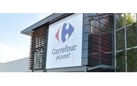 Carrefour lifts capital spending to cement turnaround