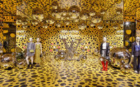 Louis Vuitton espelha colaboração de Yayoi Kusama em Tóquio com pop-up de Nova Iorque