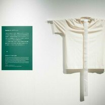 ラナ・プラザ縫製工場崩落事故から10年、ファッション産業と透明性の今を考える展示開催