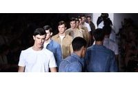 Calvin Klein Collection juega con la Semana de la Moda para hombres