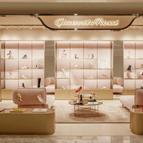 历峰集团收购意大利奢侈鞋履品牌 Gianvito Rossi 多数股权，以增强集团配饰领域能力
