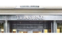 Tiffany's sales fall after five years on stronger dollar