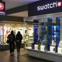 Compradores de Swatch na China hesitam em meio a preços mais altos, diz CEO