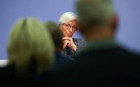 Christine Lagarde appelle l'UE à agir face à la chute 