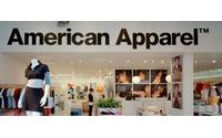 Facing sales slump, American Apparel to close stores