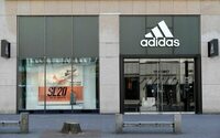 Российский футбольный союз в 2023 году откажется от экипировки Adidas