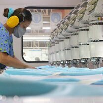 Un empresario textil argentino suspende a sus trabajadores por falta de insumos