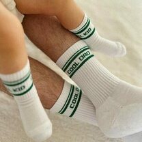 Rust & May lança coleção de meias para toda a família
