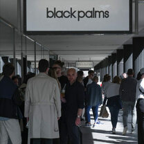 Black Palms eröffnen in München